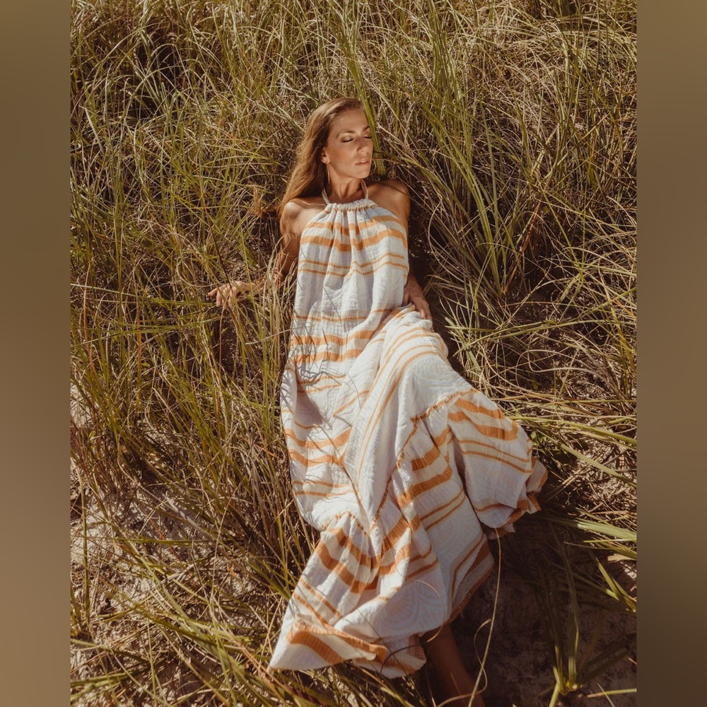 NWT Pearl & Caviar Tinos Halter Maxi Dress